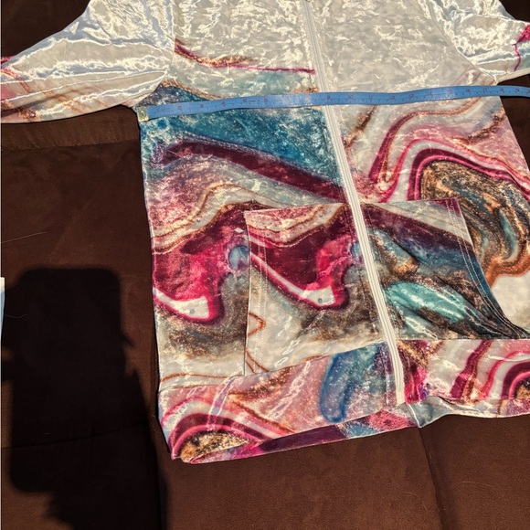 Lily by Firmiana Velvet Hoodie - Picture 8 of 12